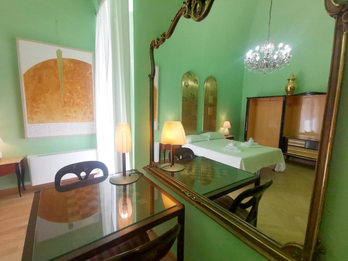 Speciale Tarshito Guesthouse Bari Exterior foto