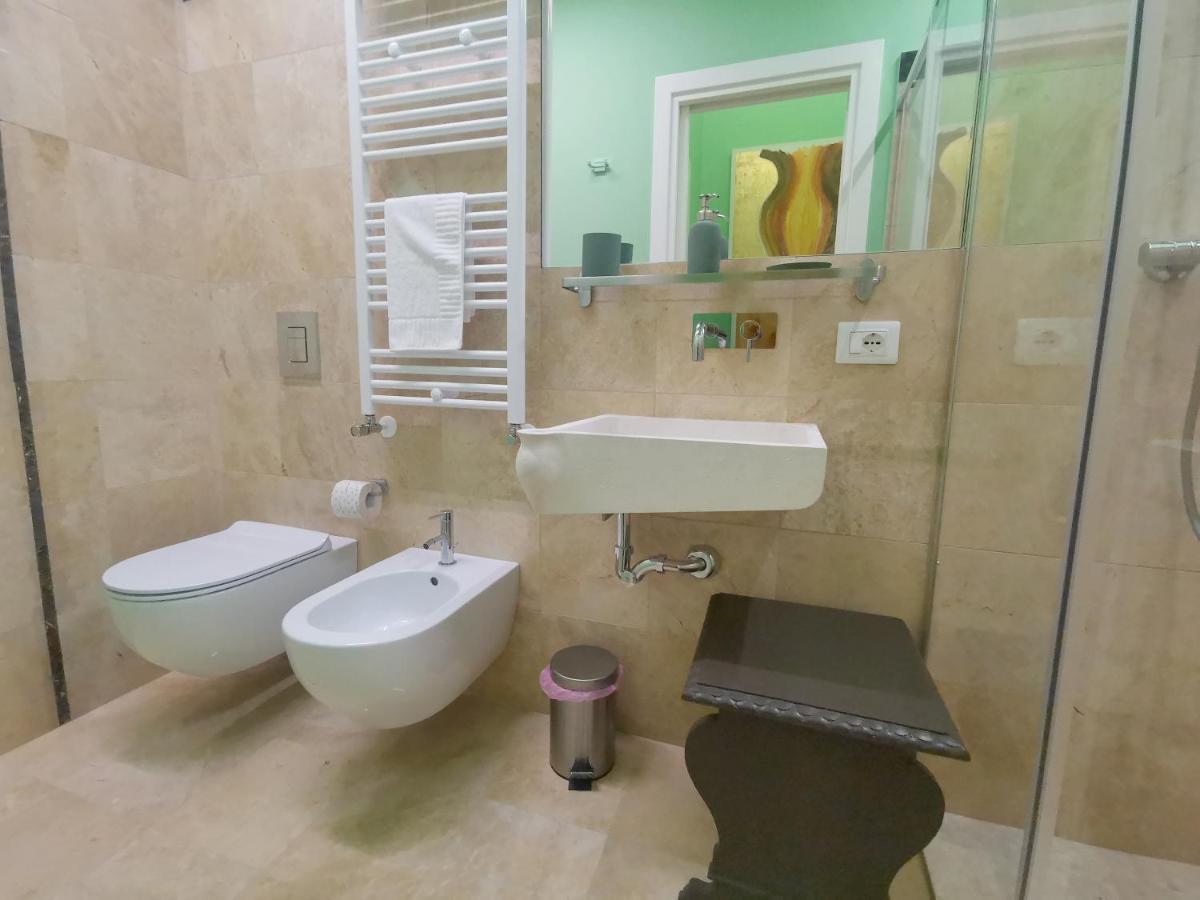 Speciale Tarshito Guesthouse Bari Exterior foto