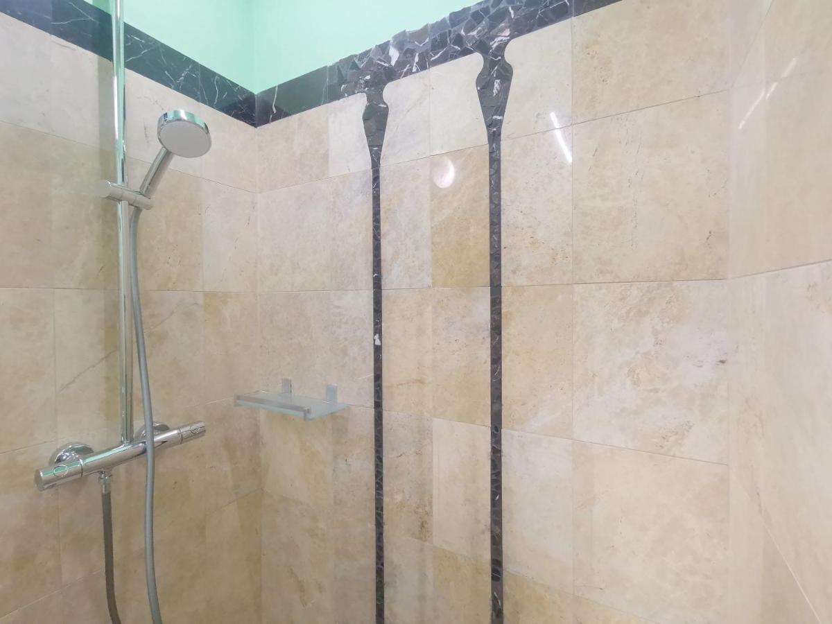 Speciale Tarshito Guesthouse Bari Exterior foto