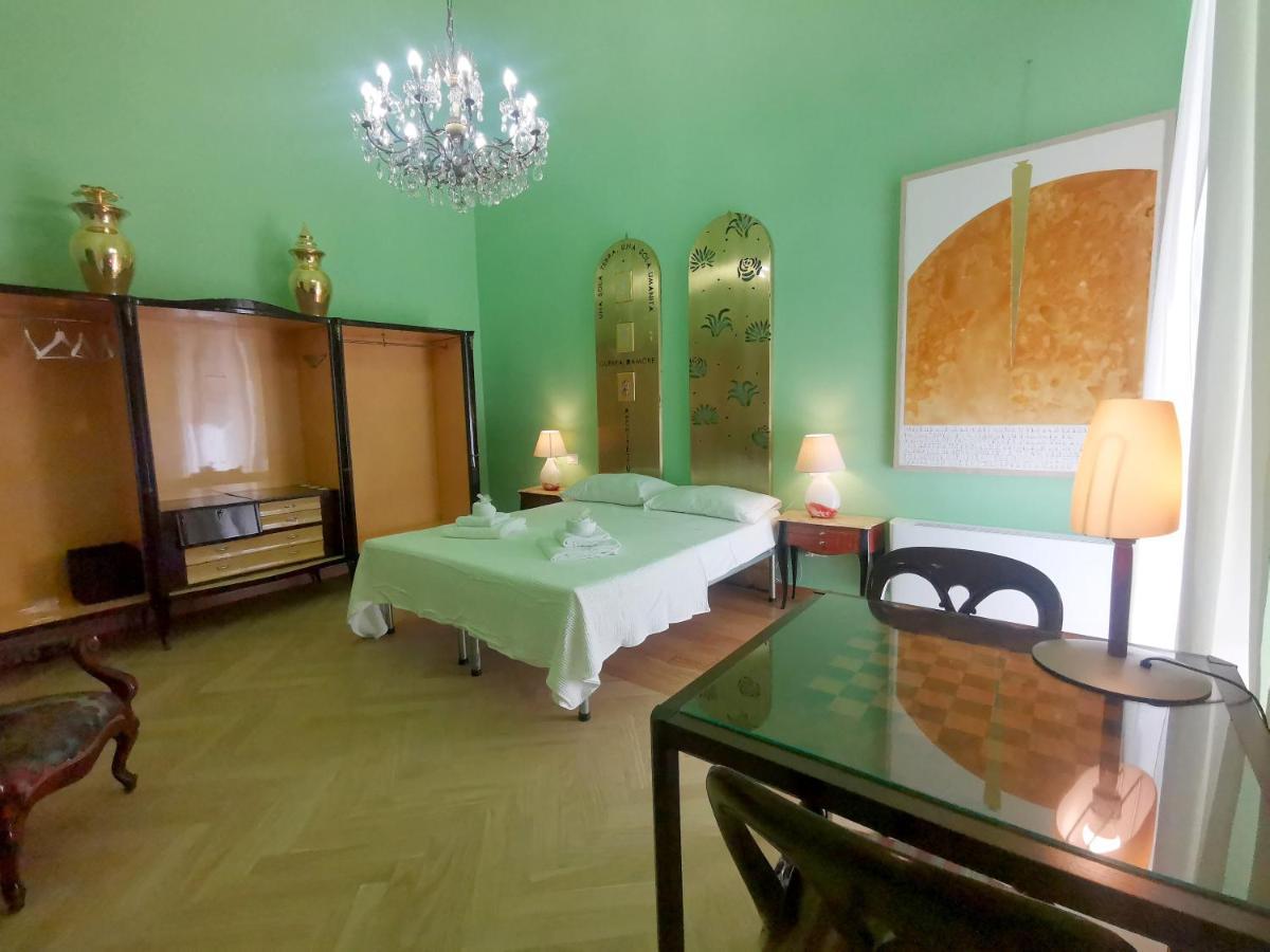 Speciale Tarshito Guesthouse Bari Exterior foto